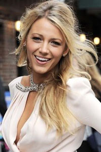вечерний макияж для блондинок Blake Lively вечерний макияж для блондинок Blake Lively
